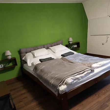 Matrai5vendeghaz